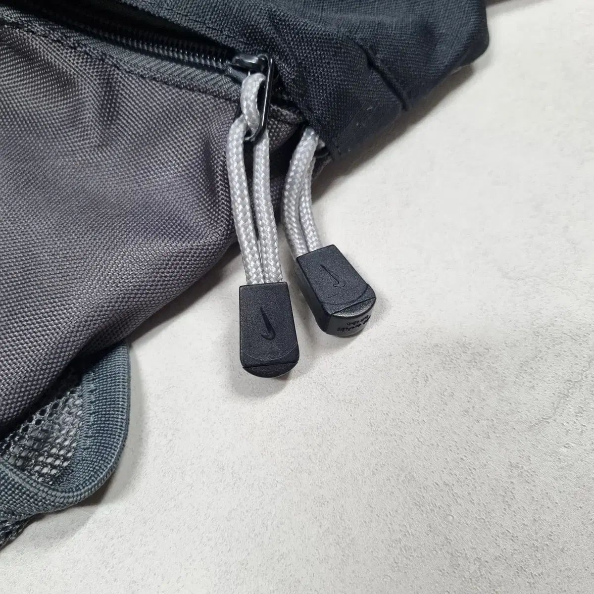 NIKE ナイキ