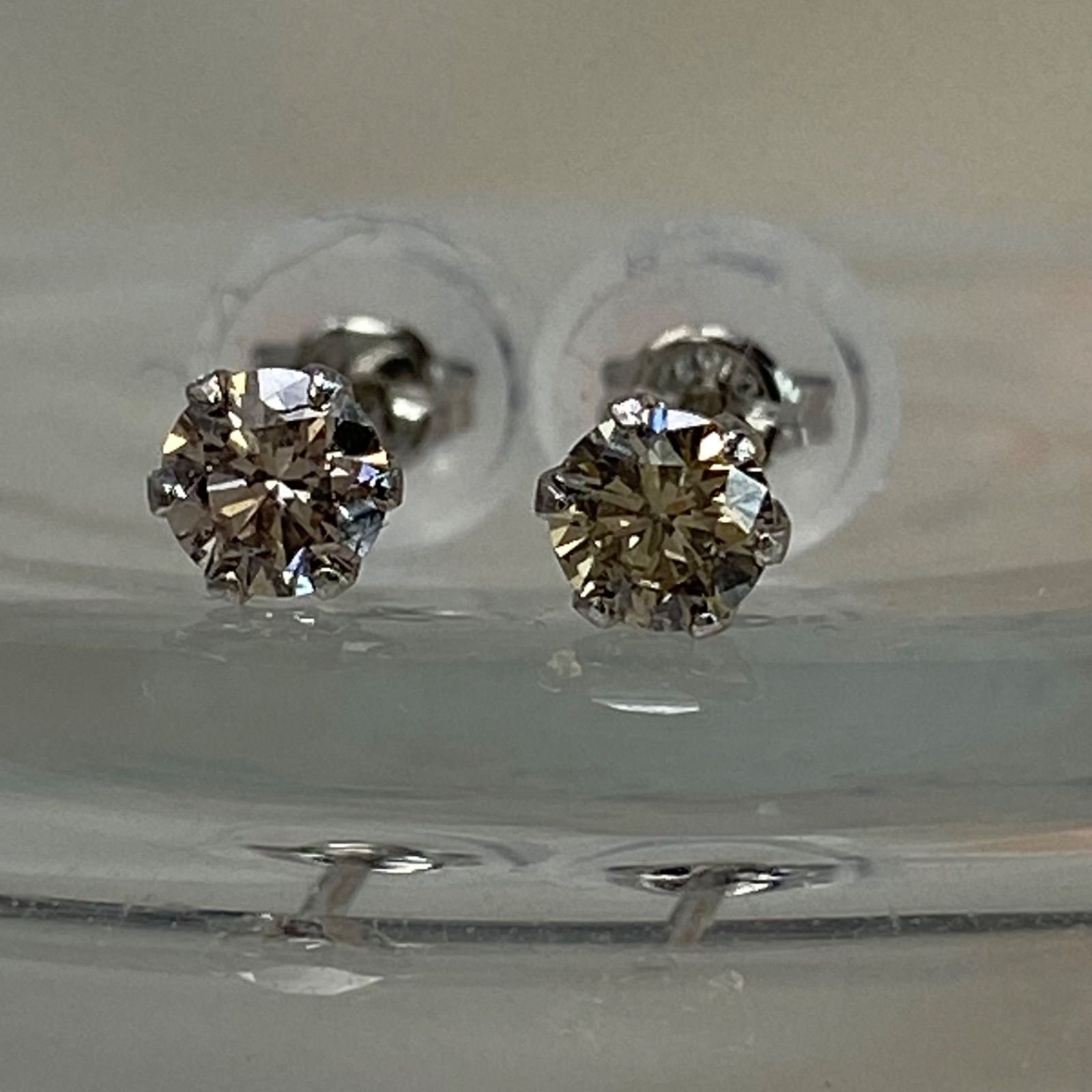 pt900 プラチナ 天然ダイヤモンド 0.2ct ピアス - メルカリ