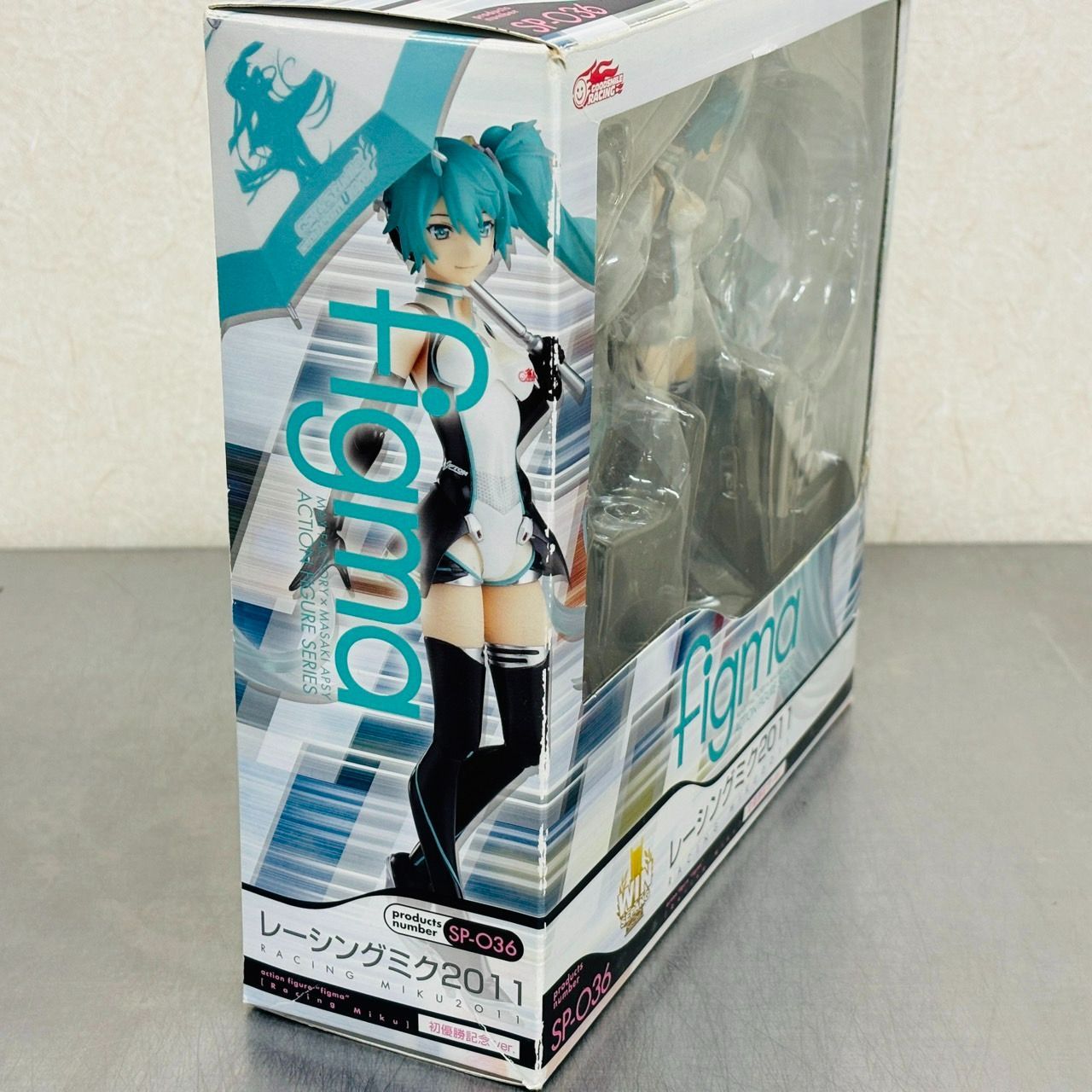 初音ミク レーシングミク figma 2011 Amazon.co.jp: figma レーシングミク2011 初優勝記念Ver. : ホビー