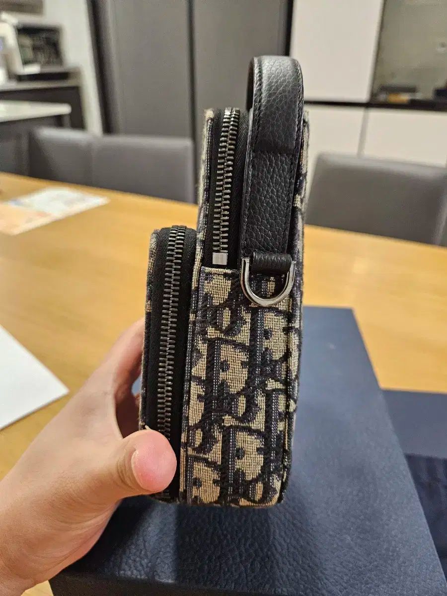 ポーチ クロスバッグ