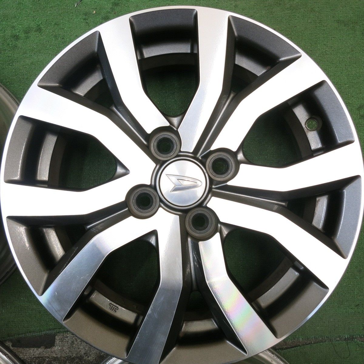 送料無料] キレイ☆ダイハツ トール 純正 ホイール 15インチ 15×5J