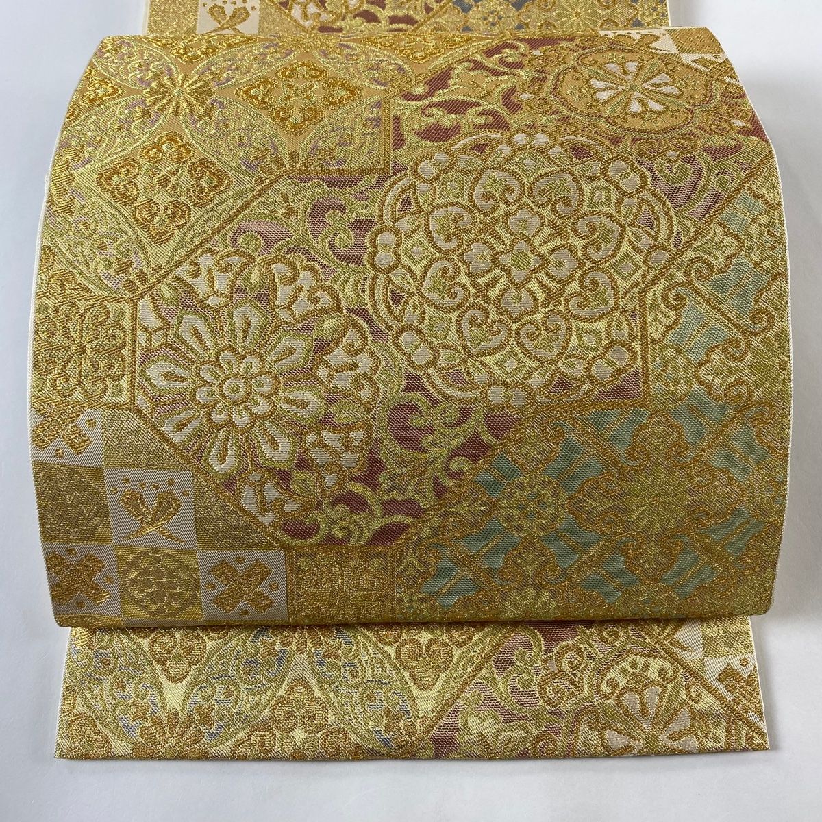 袋帯 美品 逸品 川島織物 落款 華文 七宝 金糸 箔 金色 六通