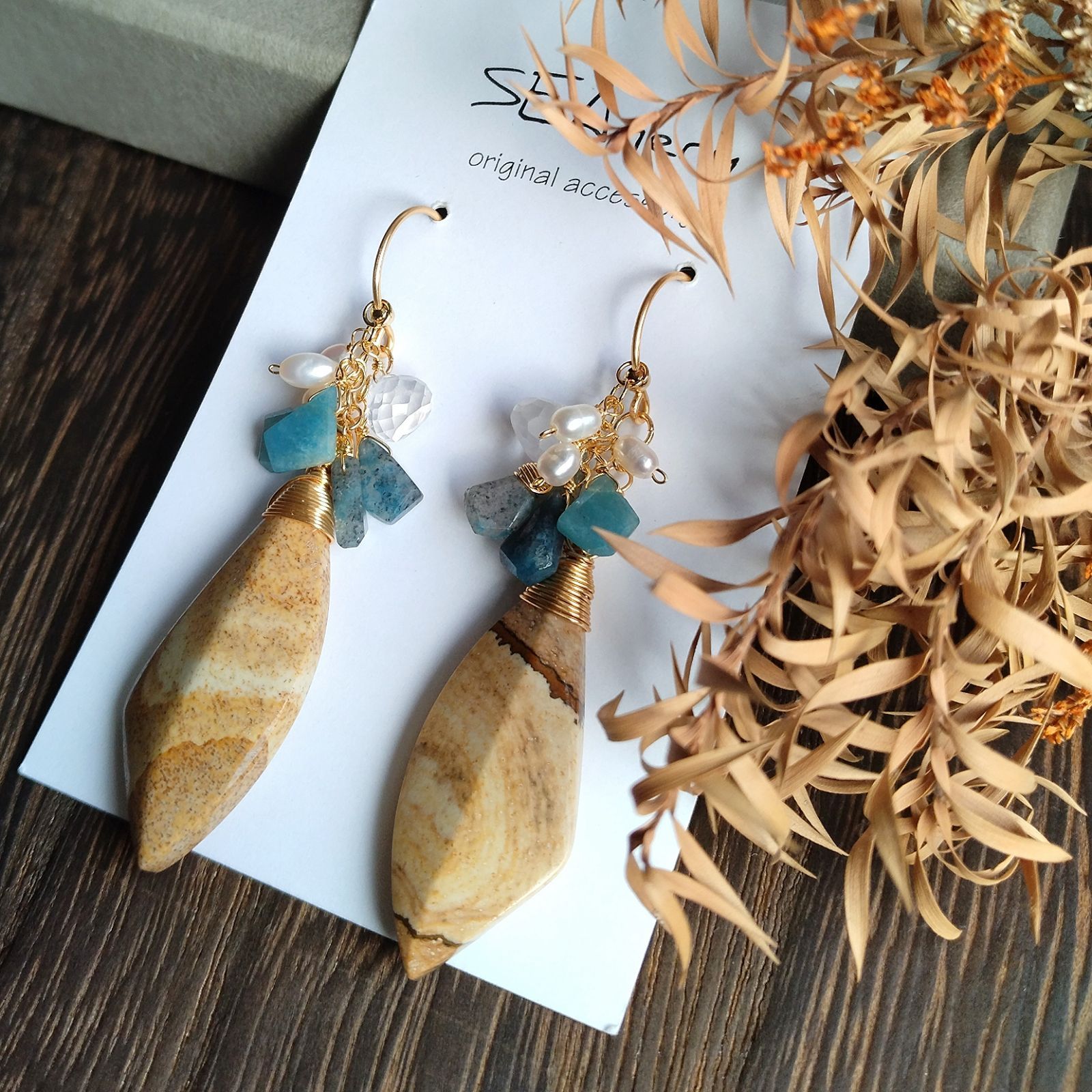 14kgf ブルーオパールピアス プルメリア◇ストライプブルーオパール