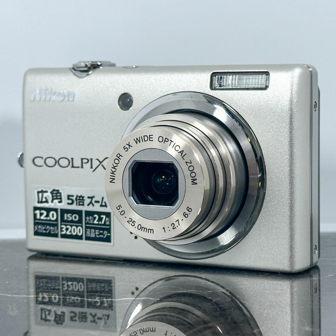 Nikon COOLPIX S570 シルバー ニコン クールピクス デジタルカメラ