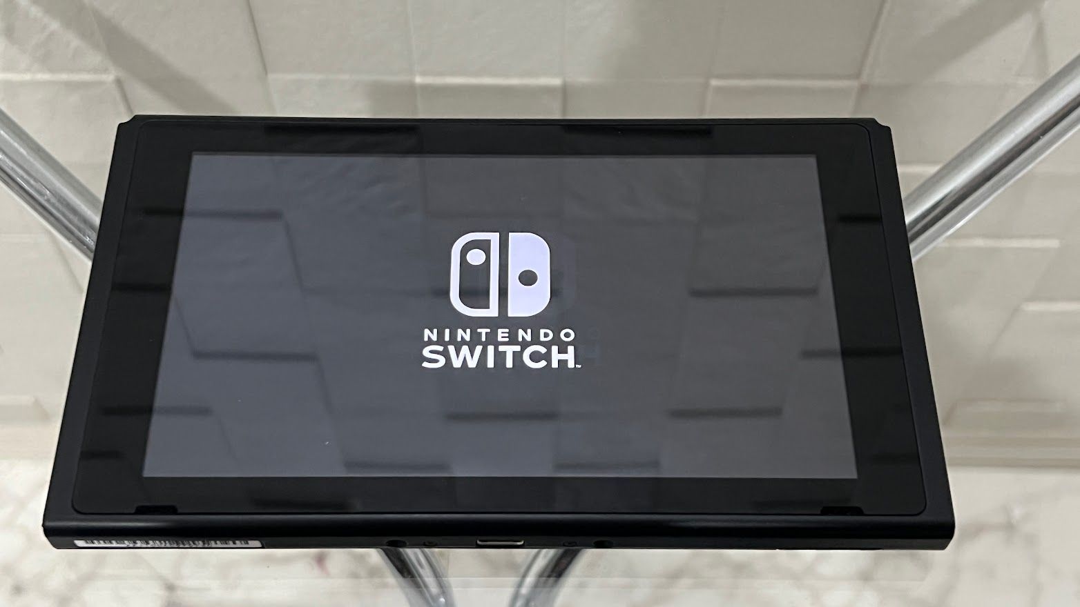 売れ筋介護用品も！ Nintendo テレビ Switch旧型2017年製テレビドク/箱