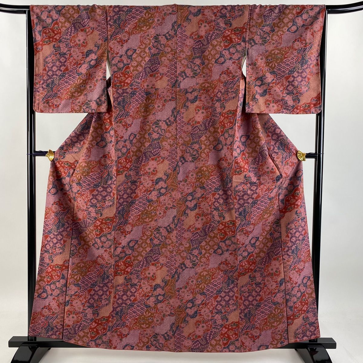 紬 身丈161cm 裄丈65cm M 袷 証紙 道長取り 草花 濃ピンク 正絹 秀品