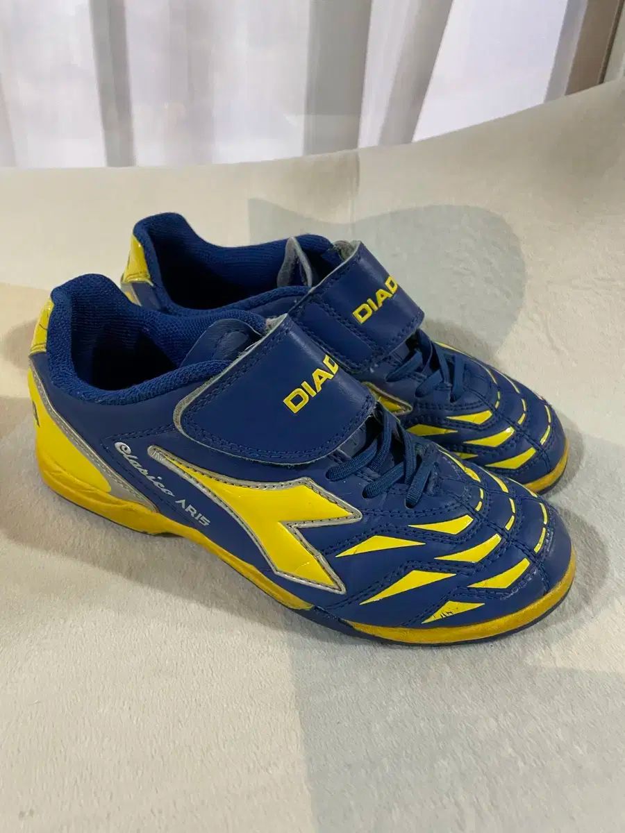 Diadora heritage(ディアドラヘリテージ) ジュニア サッカーシューズ 205
