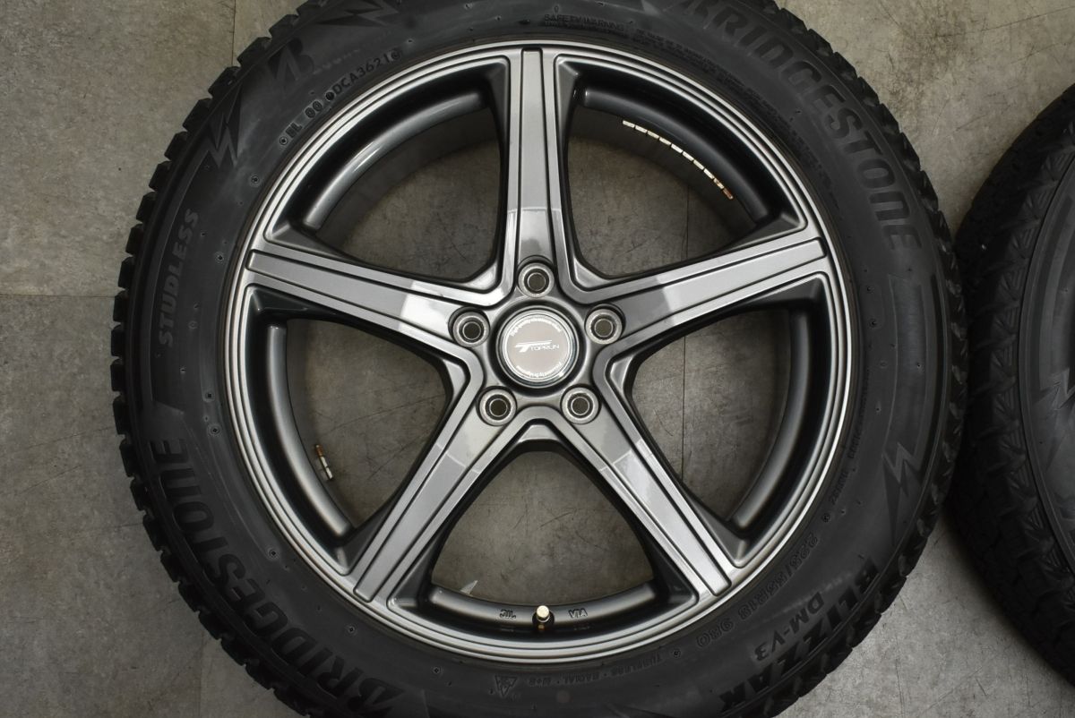 225|55R18