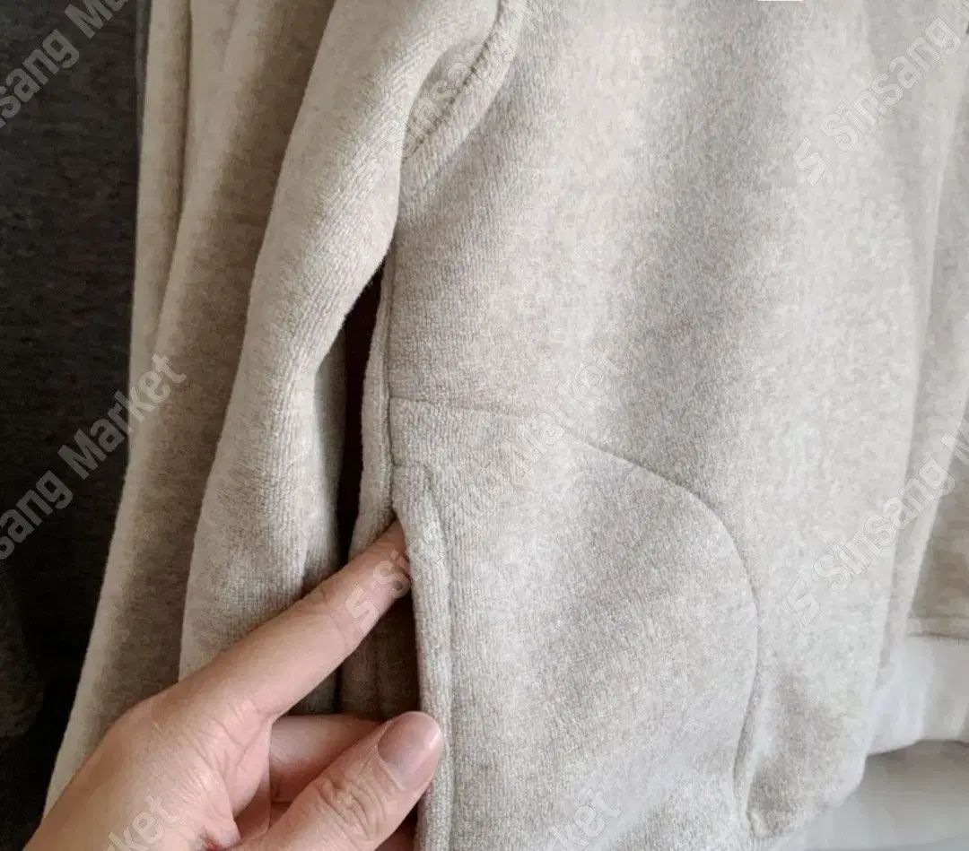 セミジップアップ