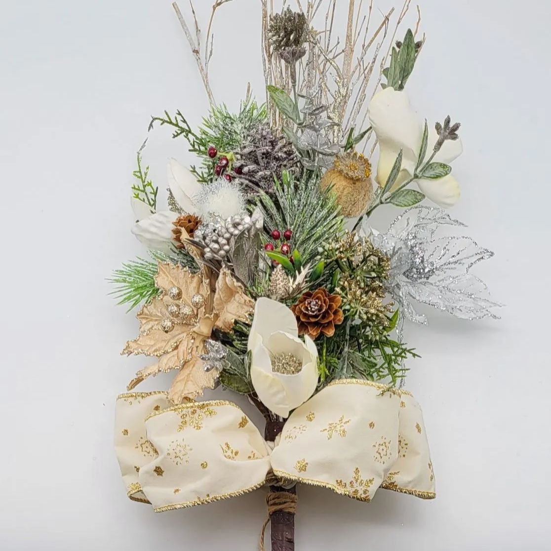 シルバーポインセチアクリスマススワッグ