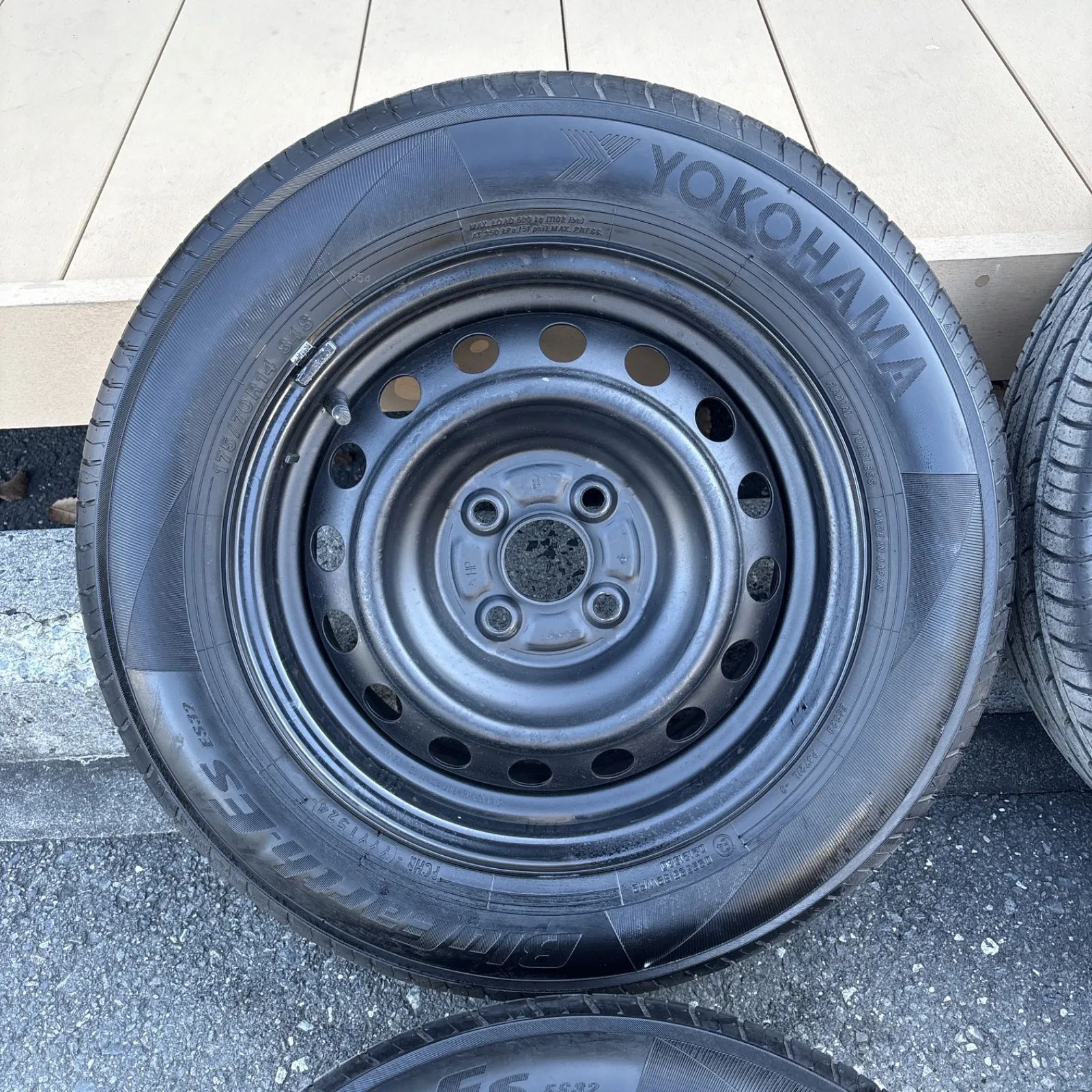 送料無料 フリード ホイールタイヤセット 175|70R14 ブルーアース