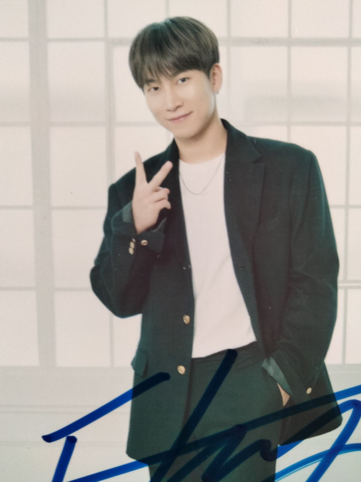 ウングァン直筆サイン入り2Lサイズ写真…Eun Kwang…BTOB… 【公式通販】