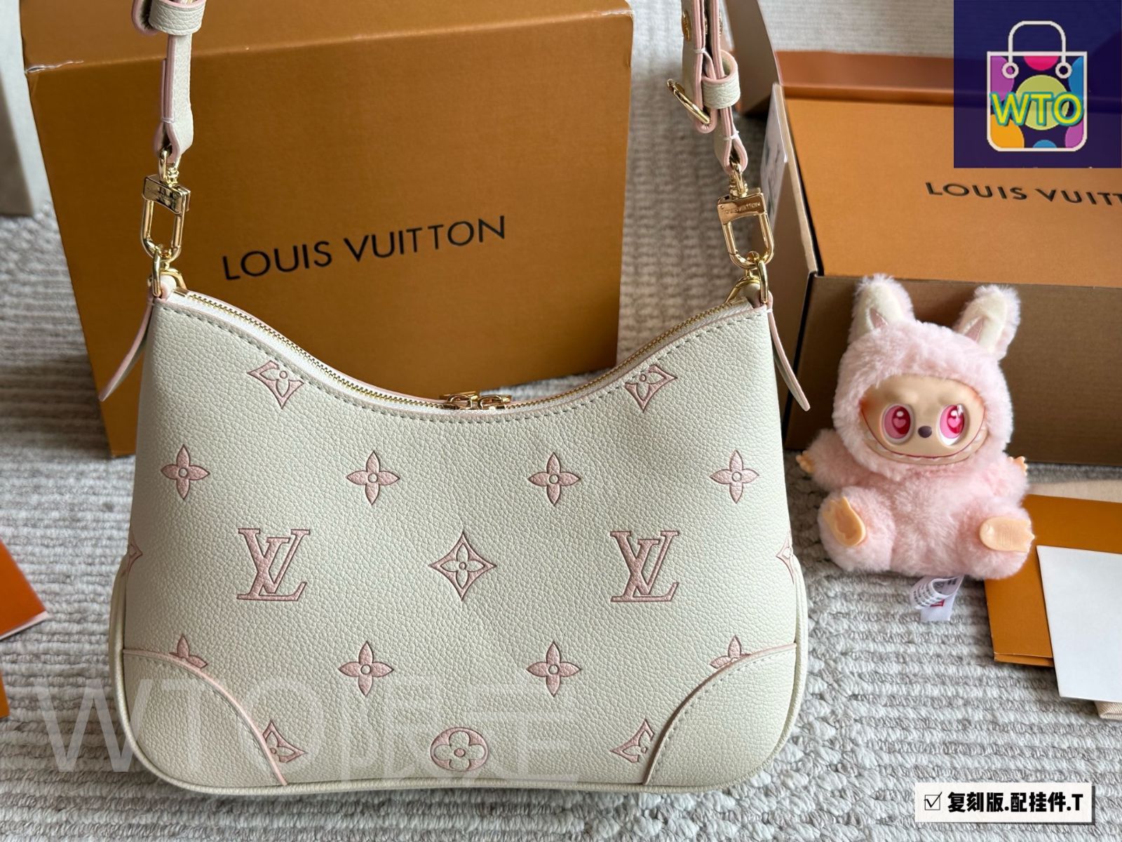 今日特価】Louis Vuitton ルイ・ヴィトン 白草莓クリームホーン