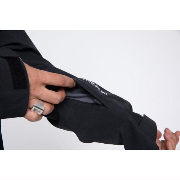 アウトレット】23-24 L1 AXIAL JKT BLACK Lサイズ メンズ レディース