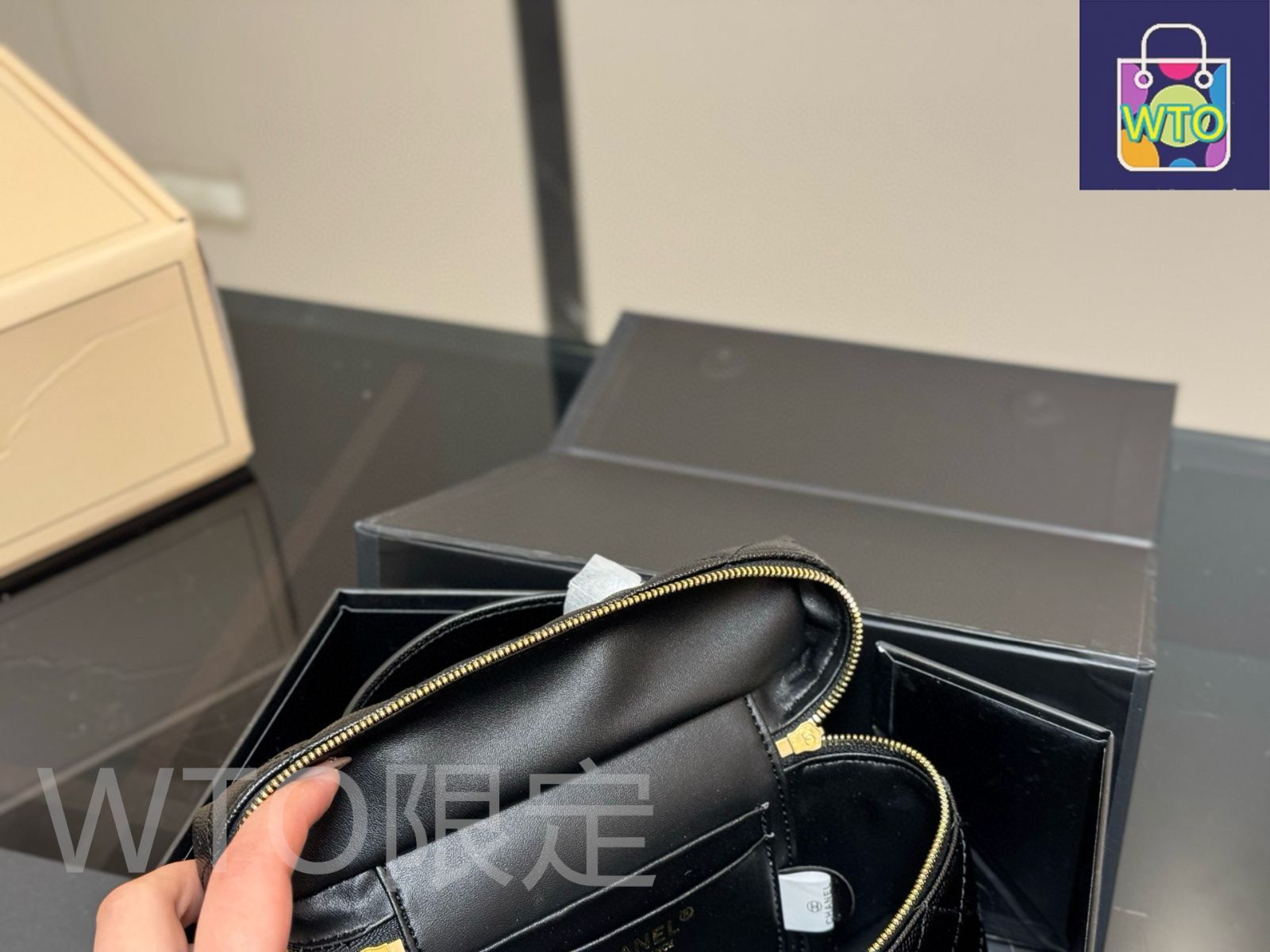 【安心の国内配送☆】CHANEL フード 今日特価】Chanel シャネル ランチボックスホボ 実用的で搭載