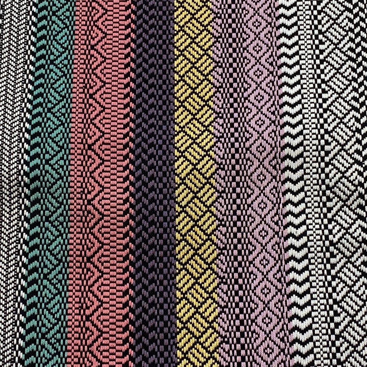 半幅帯 秀品 証紙 博多織 幾何学模様 縞 紫 正絹