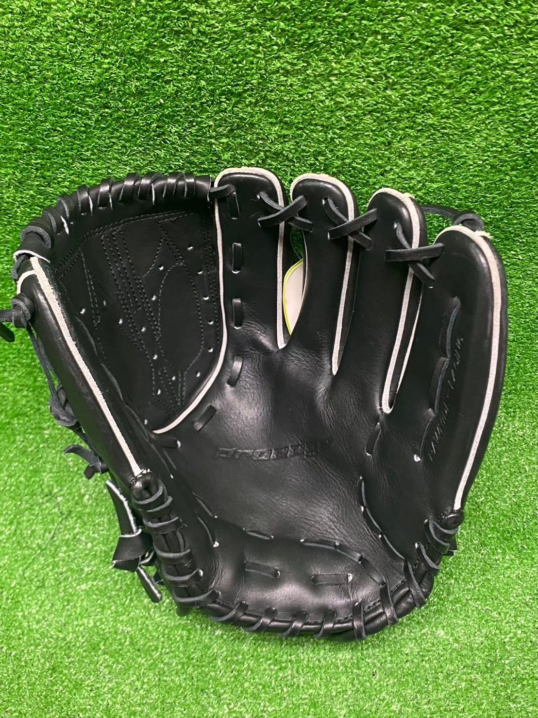 Worldpegasus 硬式グラブ 投手内野手用 西島モデル キャメルブラウン