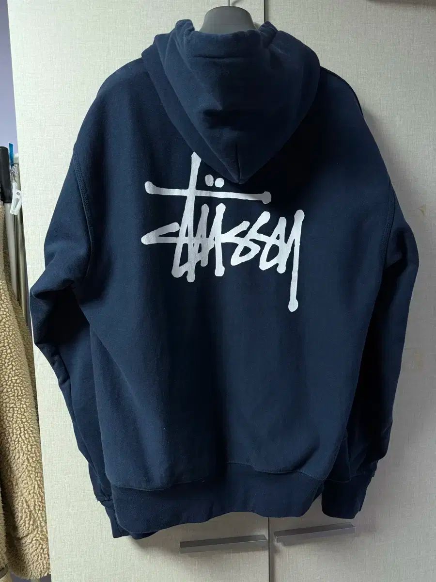 ベーシック STUSSY(ステューシー) フーディー パーカー ネイビー M