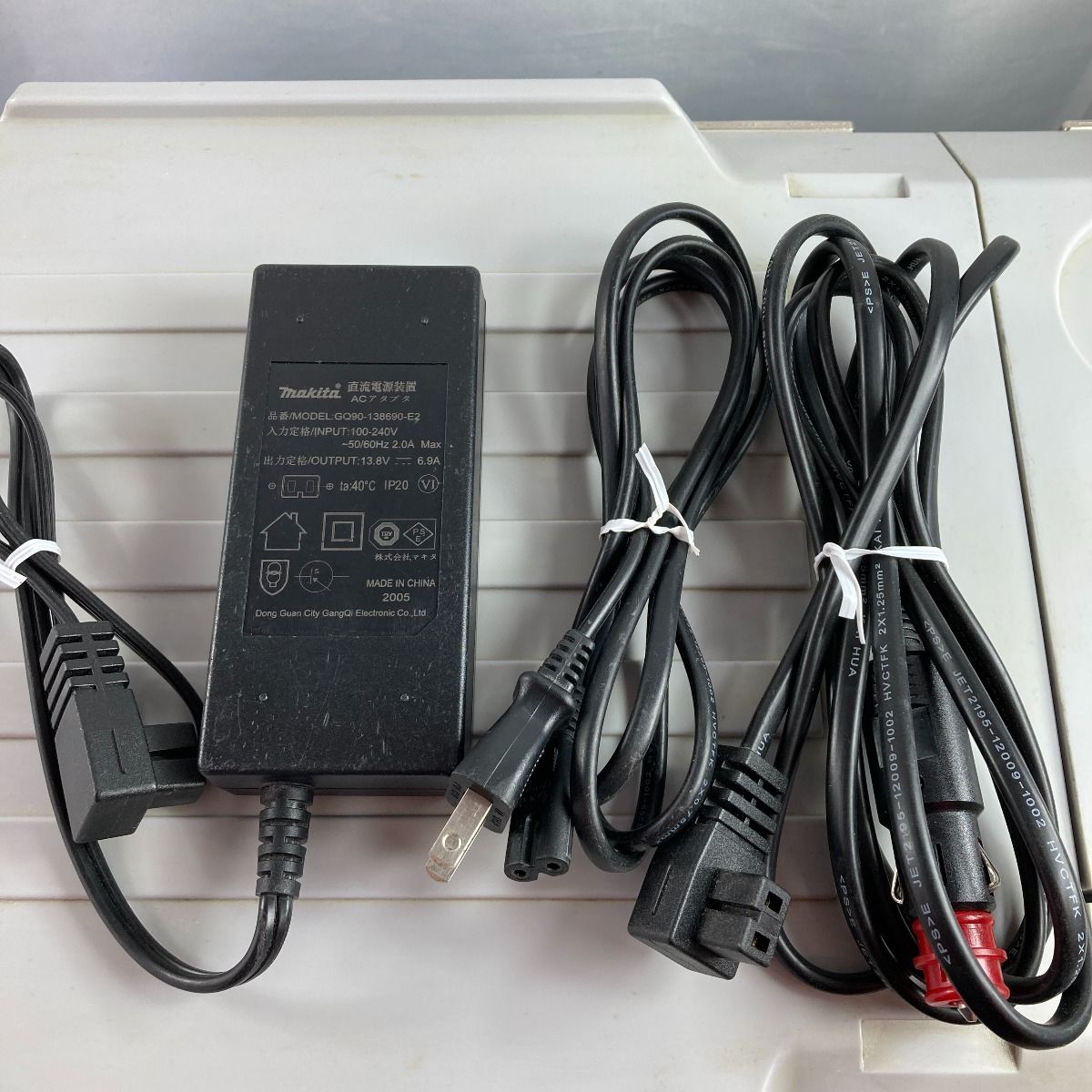 ЗЗMAKITA マキタ 18v 20L 充電式冷温庫 CW180D ブルー ЗЗMAKITA マキタ