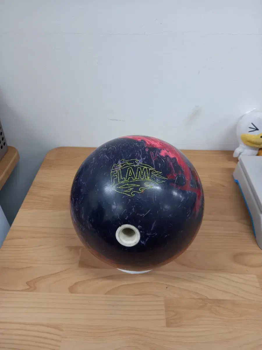 ボーリングボール 13p FLAME