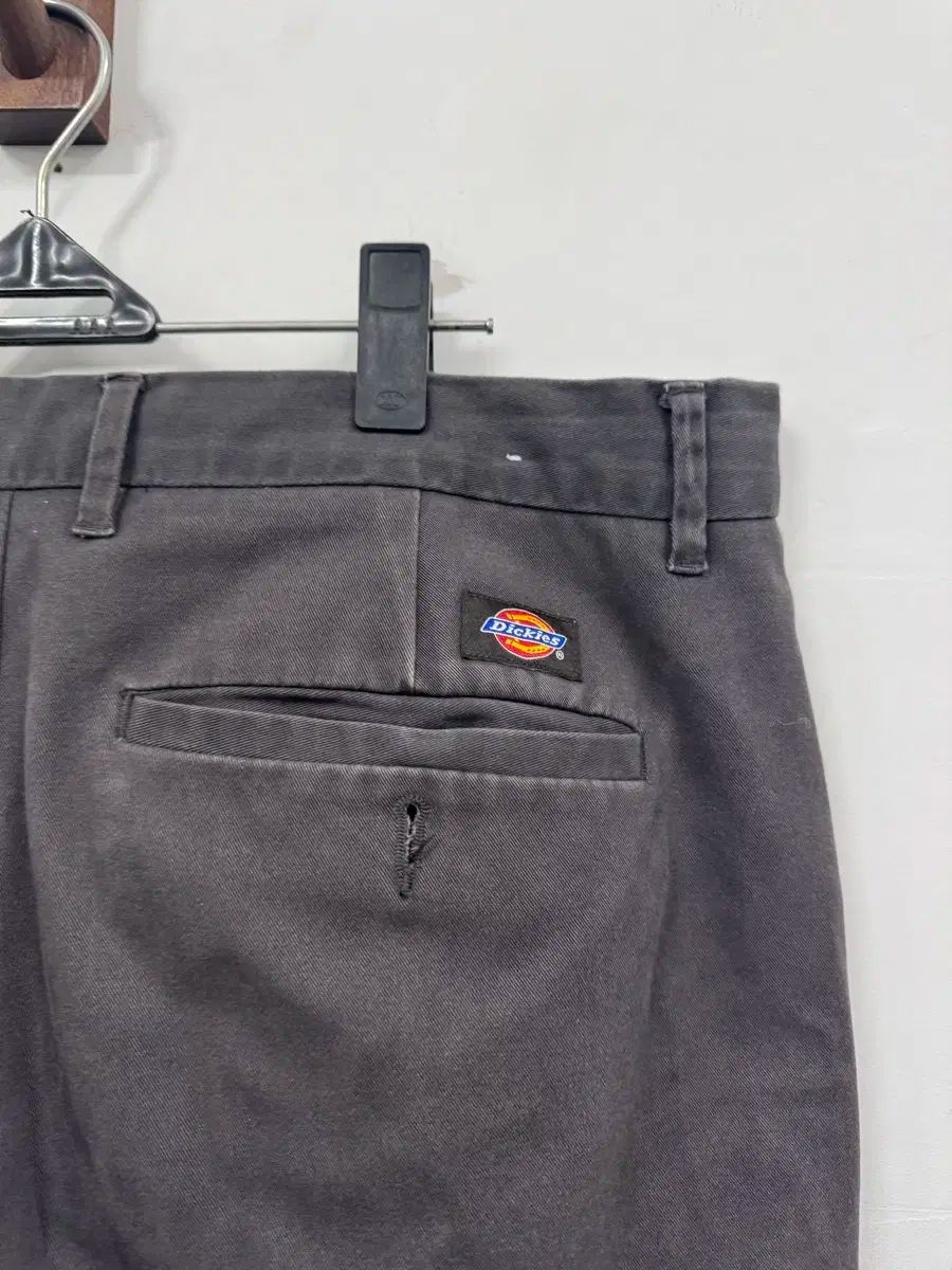 Dickies メンズ スリム ストレートフィット ワークパンツ US サイズ: 30W x 32L カラー: ベージュ Dickies（ディッキーズ）の「DickiesMN_Pants FQ ワークパンツ
