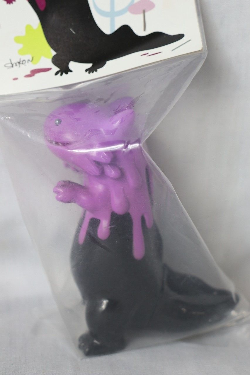 ブラック