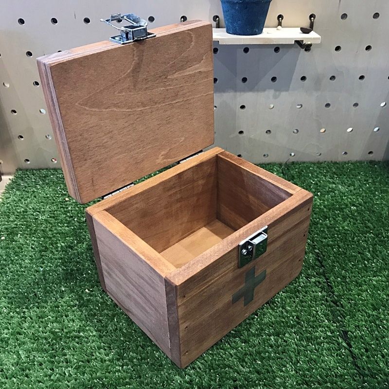 レトロ 木製救急箱 布亀薬箱 木箱 アンティーク品