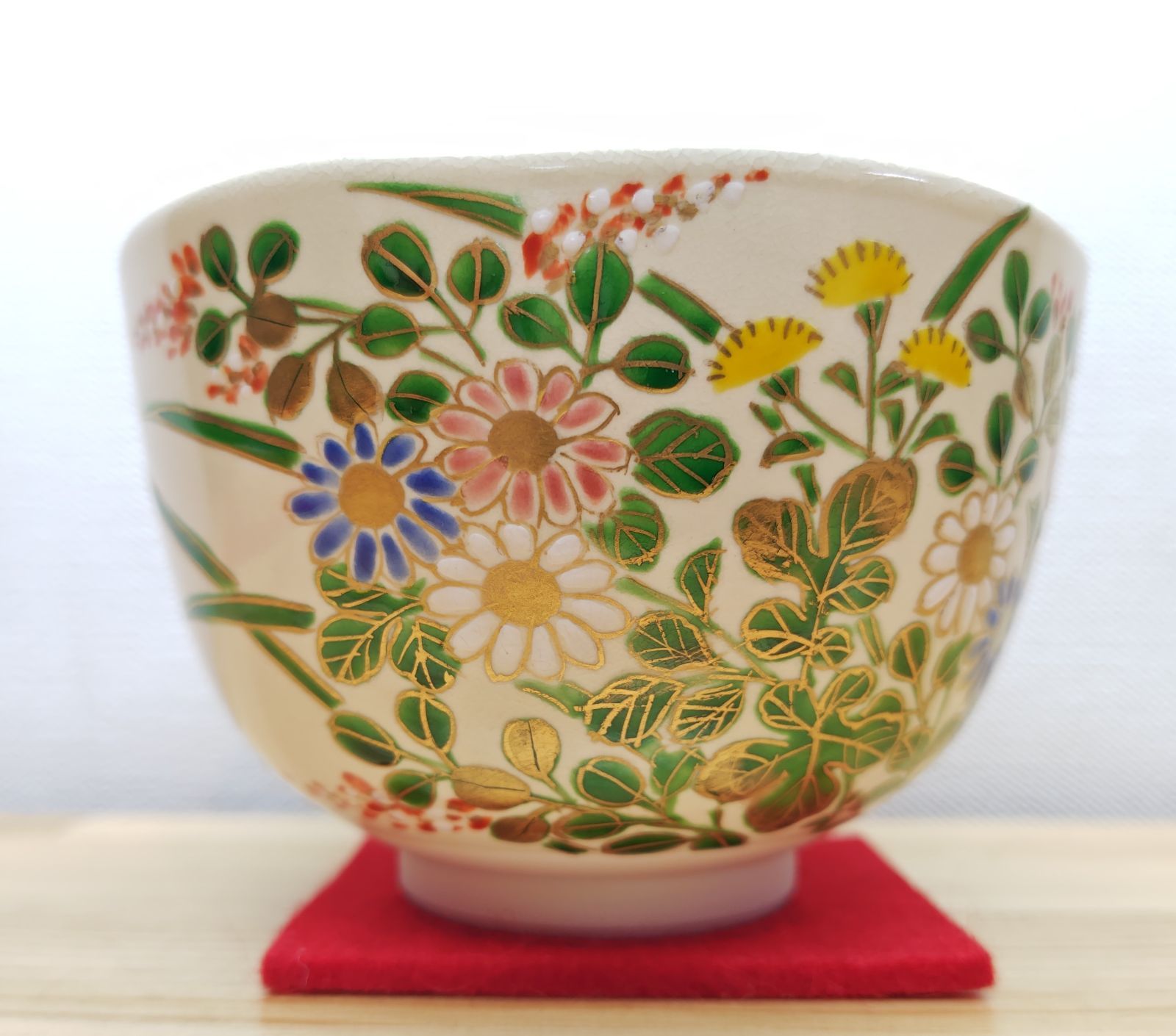 送料込【逢絢亭・新品】茶道具 茶碗 京焼 仁清 露草の図 文月和香 共箱入り 送料込【逢絢亭・新品】茶道具 茶碗 京焼 仁清 枝垂桜の図 文月