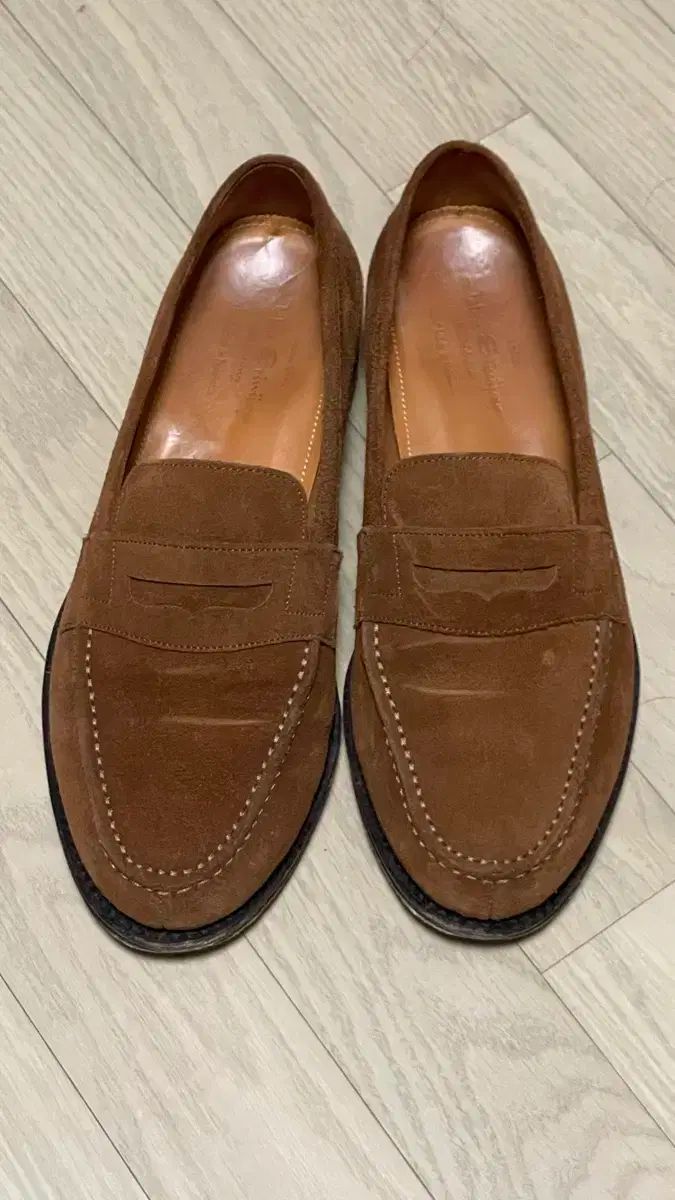 よくらんスリーヤ リー ブラウン スウェード ペニーローファー 7 5 265