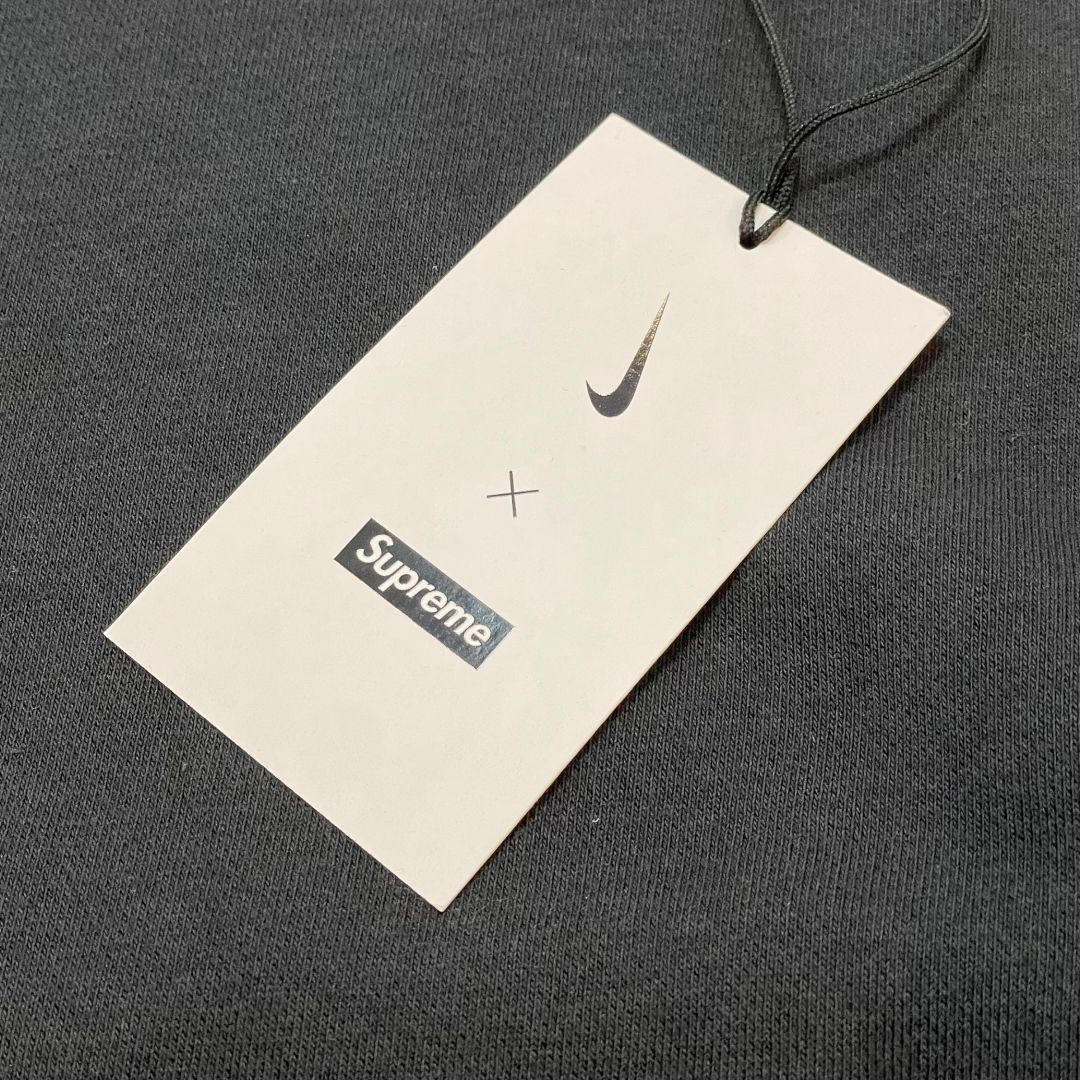 人気の福袋 今ならほぼ即納！ 新品、未使用 Supreme × Nike Arc