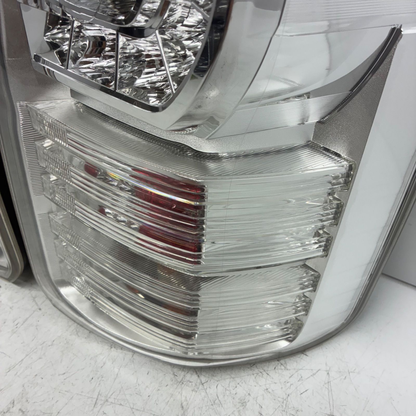 美品【コーティング済】トヨタ ZRR70 ZRR75 70系 VOXY