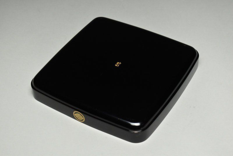 作 日の出鶴蒔絵