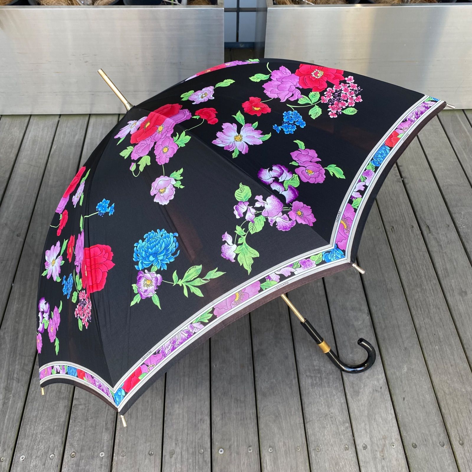 美品　レオナール　LEONARD 長傘　高級傘　雨傘 美品レオナールLEONARD 長傘高級傘雨傘