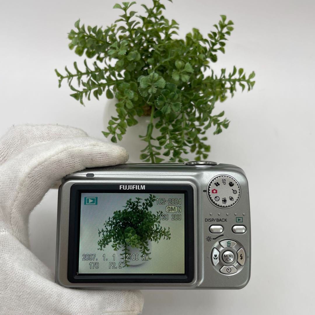 FUJIFILM FinePix A900 FX-A900GM コンパクトデジカメ 富士フイルム 単