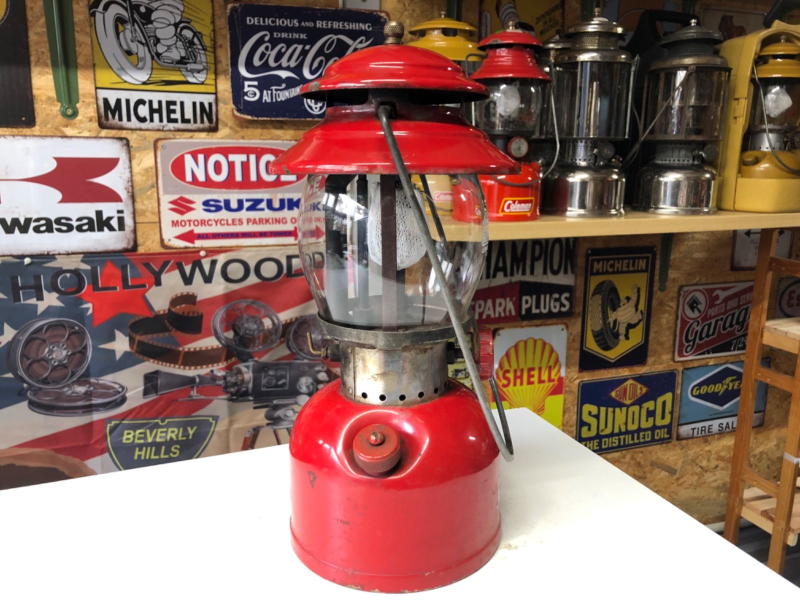 1963/3製造　コールマン200A レッドボーダーモデル ヴィンテージランタンの王道。Coleman(コールマン)の200A レッド