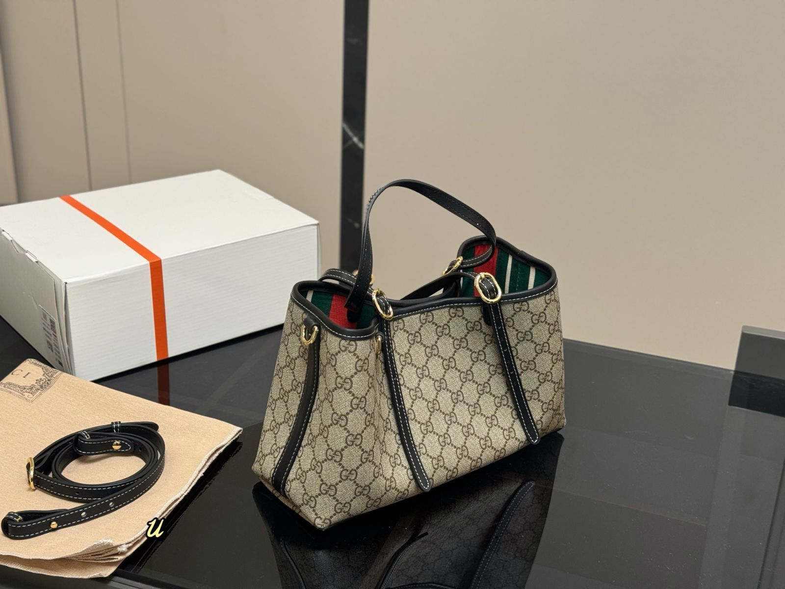 25SS GUCCI LARGE GG TOTE BAG トートバッグ Gucci Tote Bags for Men | Men's Designer Tote Bags | GUCCI® US