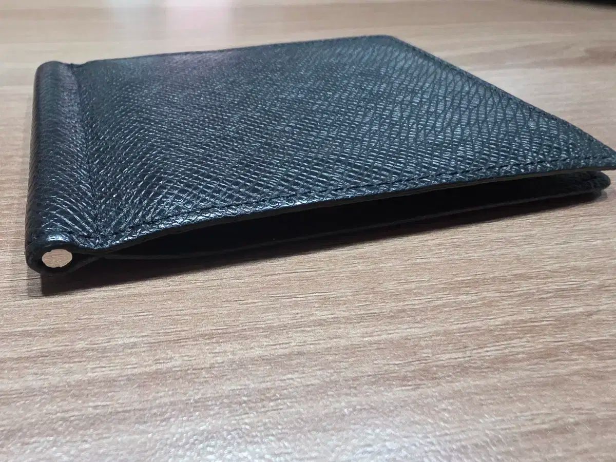 Louis Vuitton(ルイヴィトン) マネークリップ 財布 Louis Vuitton