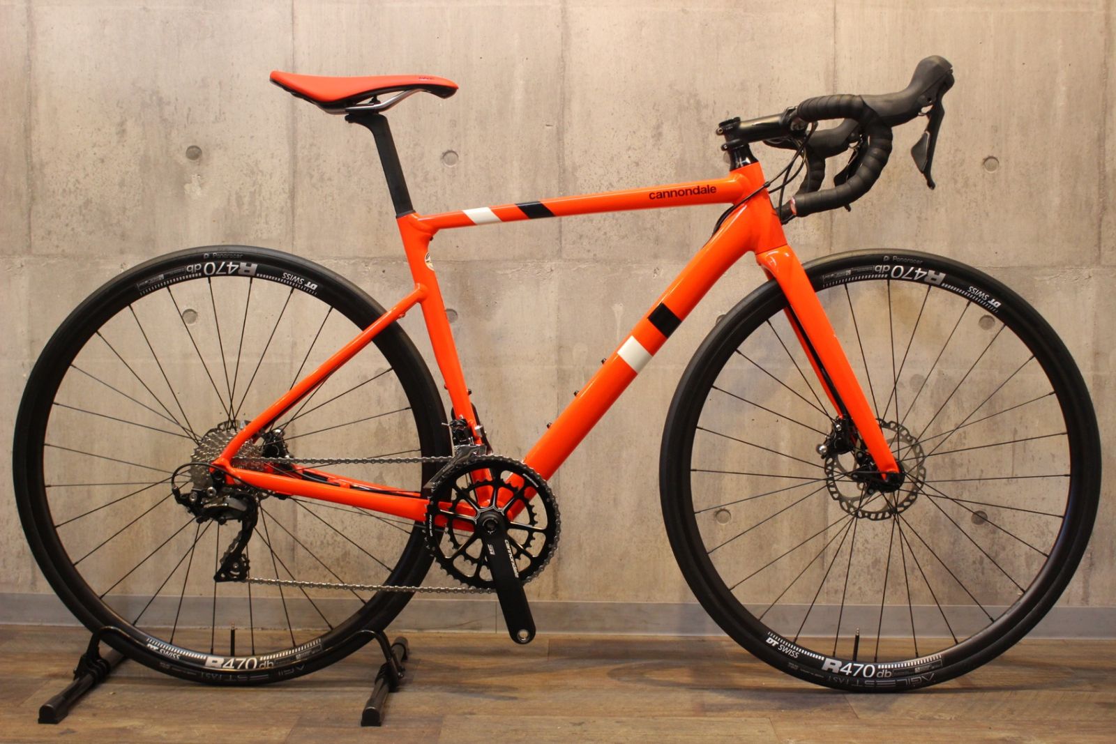 WinspaceT1550M完成車 クラックあり＋クラック入ったZIPPホイール WinspaceT1550M完成車 クラックあり＋クラック入ったZIPP