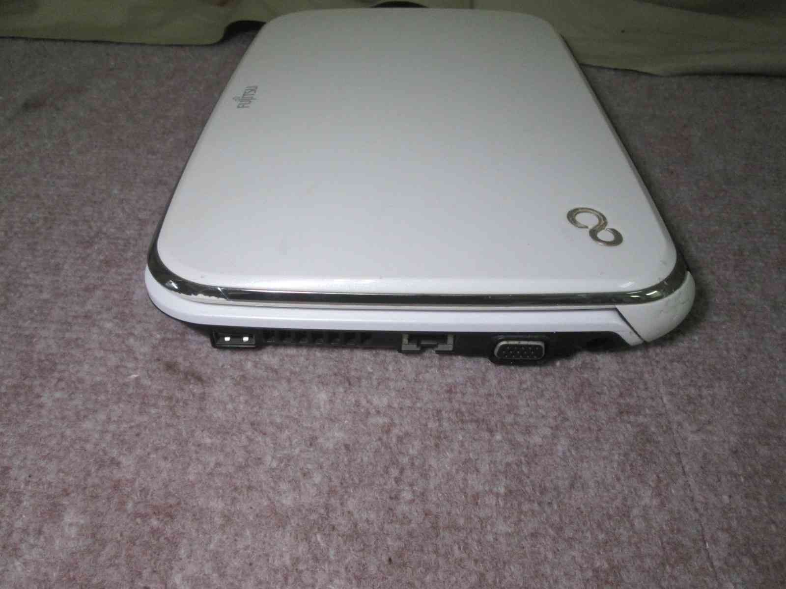 ノートパソコン LIFEBOOK MH380/1A LIFEBOOK MH MH380/1A FMVM381AW2 アーバンホワイト FUJITSU