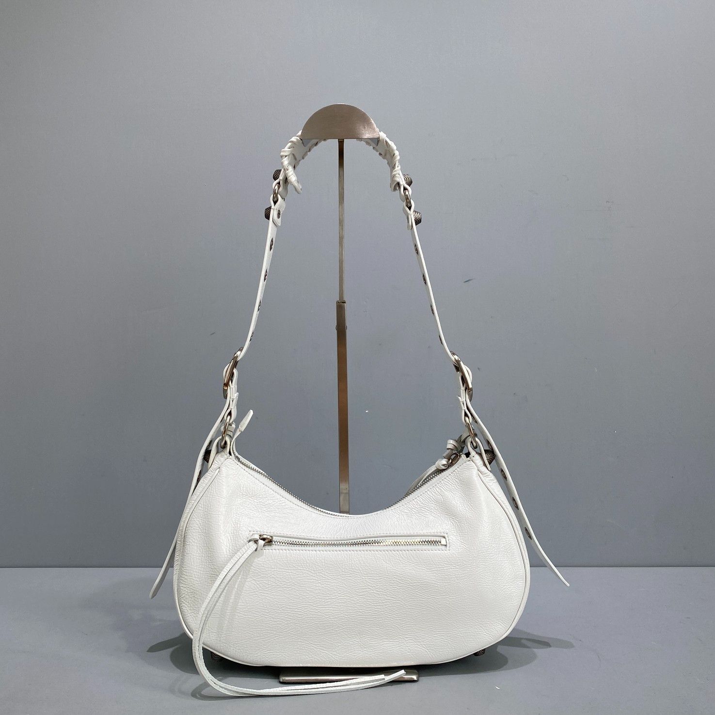 バレンシアガ BALENCIAGA