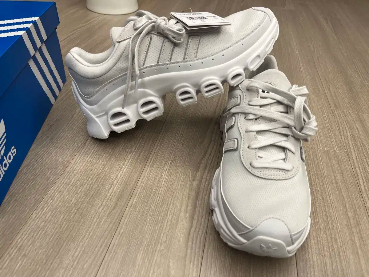 adidas アディダス メガライド オールホワイト 270