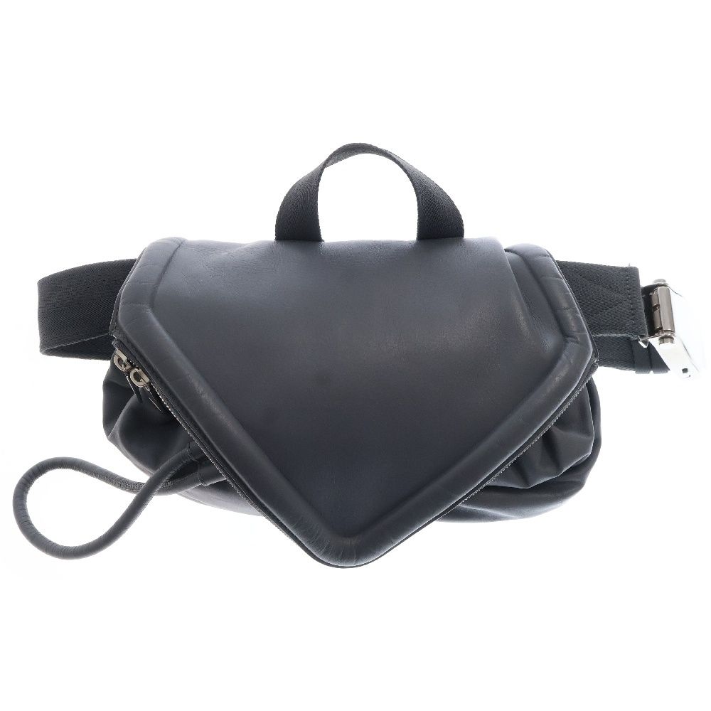 BOTTEGA VENETA (ボッテガヴェネタ) ビーク ベルトバッグ ボディバッグ