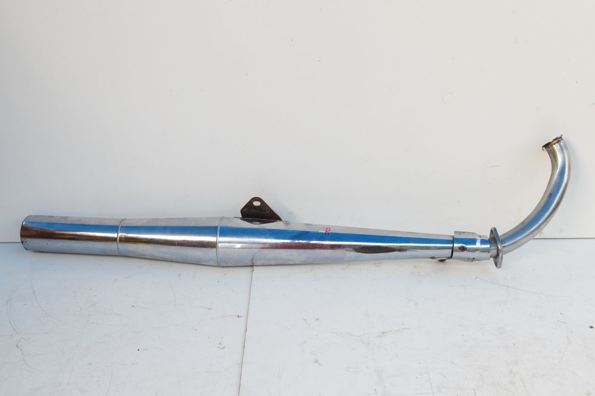 スズキ　RG250E マフラー SUZUKI RG250E / X7スズキ マフラー・右側 中古品 当時物 純正品