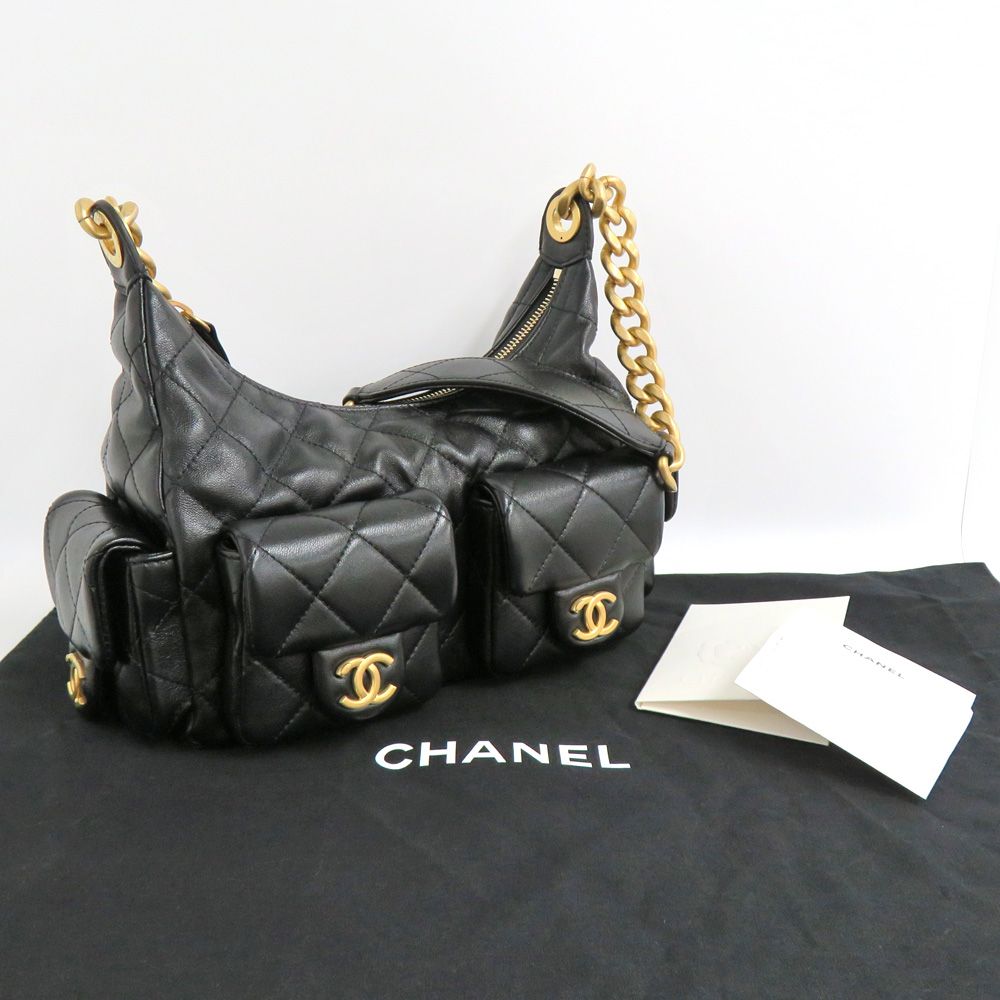 【大人の品格♪】シャネル★25A クラシックパスポートホルダー パスポートケース CHANEL(シャネル) - 海外通販のBUYMA
