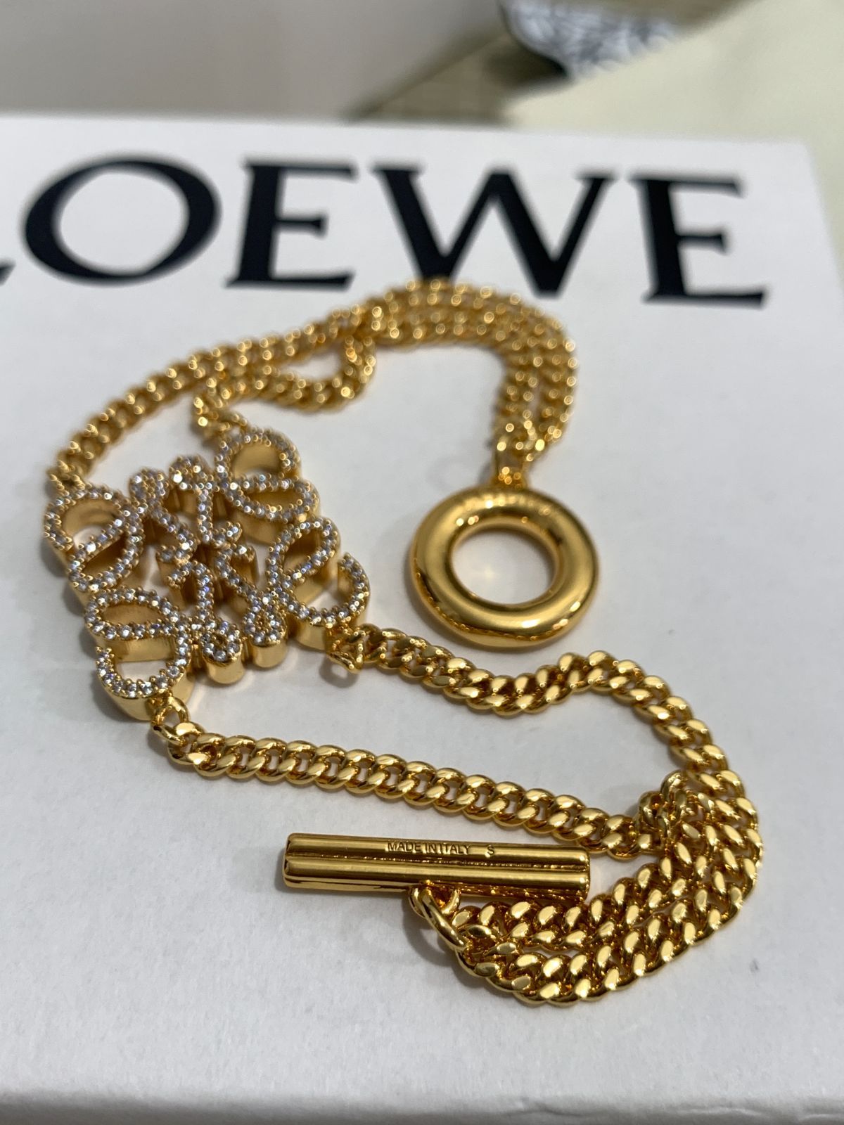 【刻印】LOEWEロエベ パヴェクリスタルアナグラム ブレスレット 刻印】LOEWEロエベ パヴェクリスタルアナグラム ブレスレット