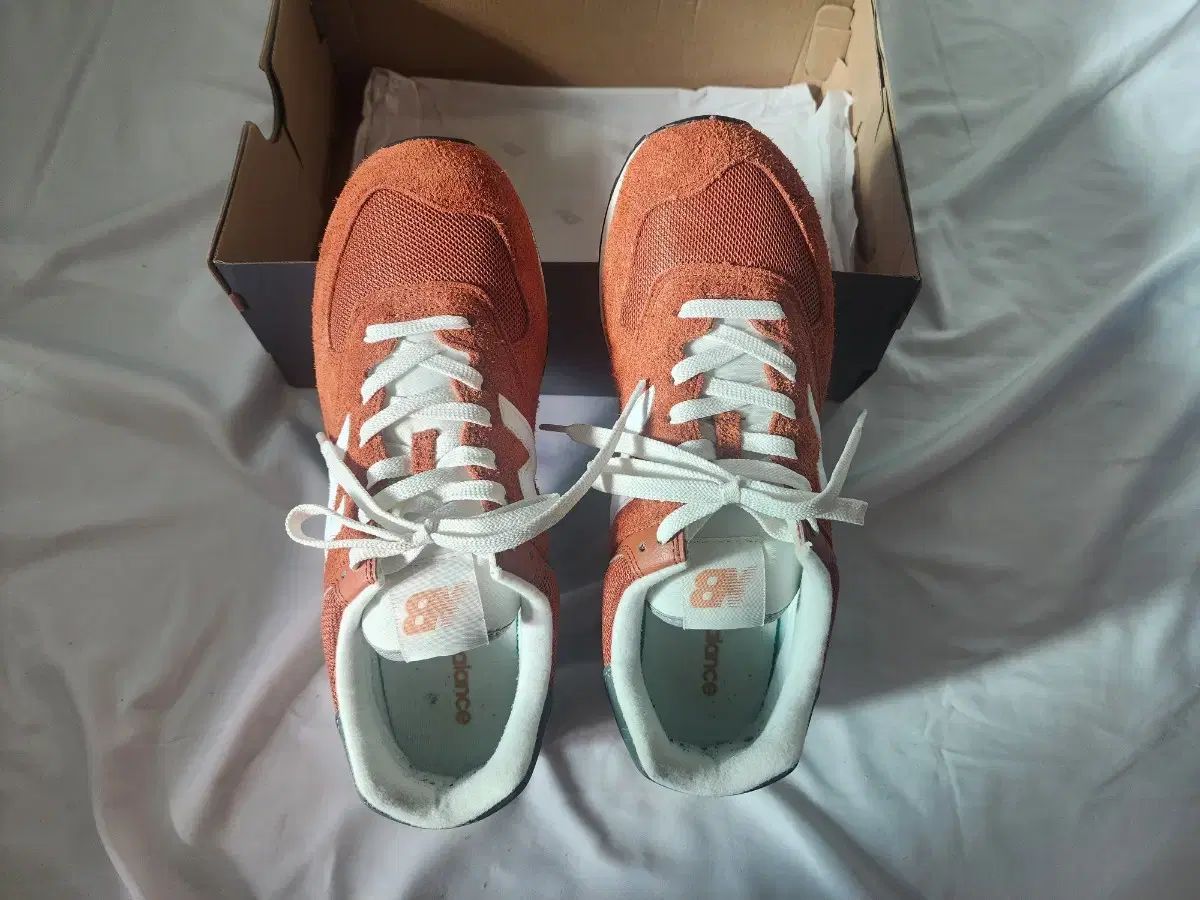 New Balance(ニューバランス) 574 ヘリテージ オレンジ バースト 白