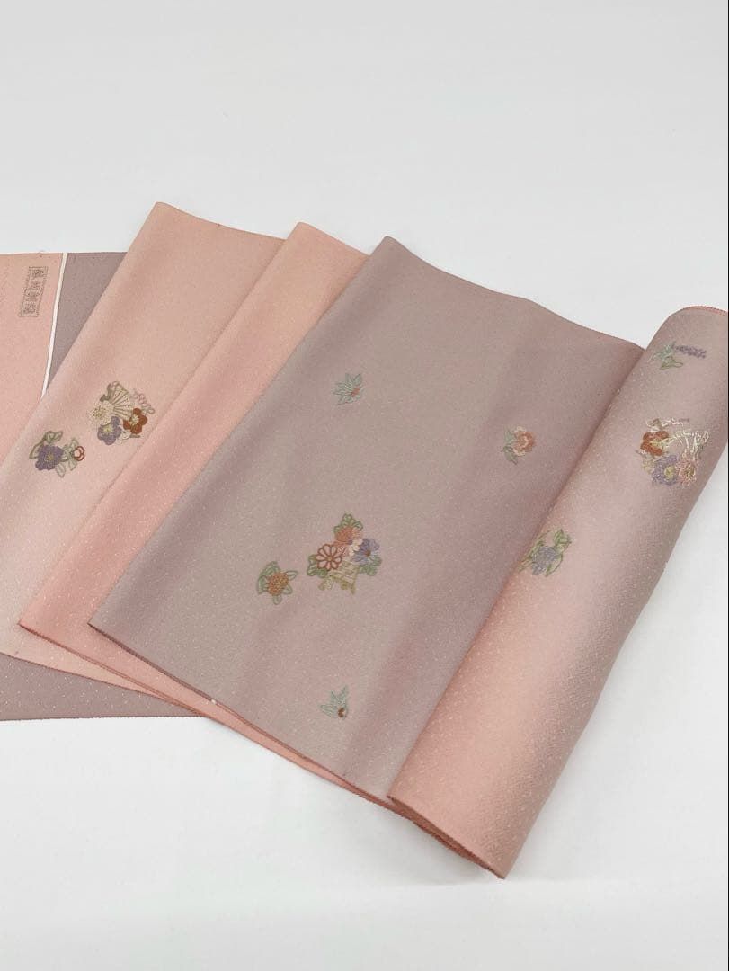 付け下げ 蘇州刺繍 相良刺繍 紋意匠 正絹 反物 - メルカリ