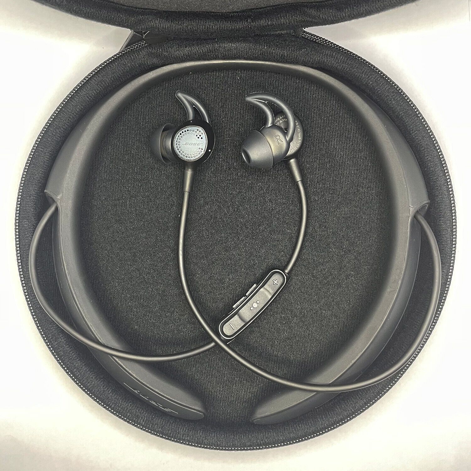 KSK] ボーズ Bose QuietControl 30 wireless headphones ワイヤレス