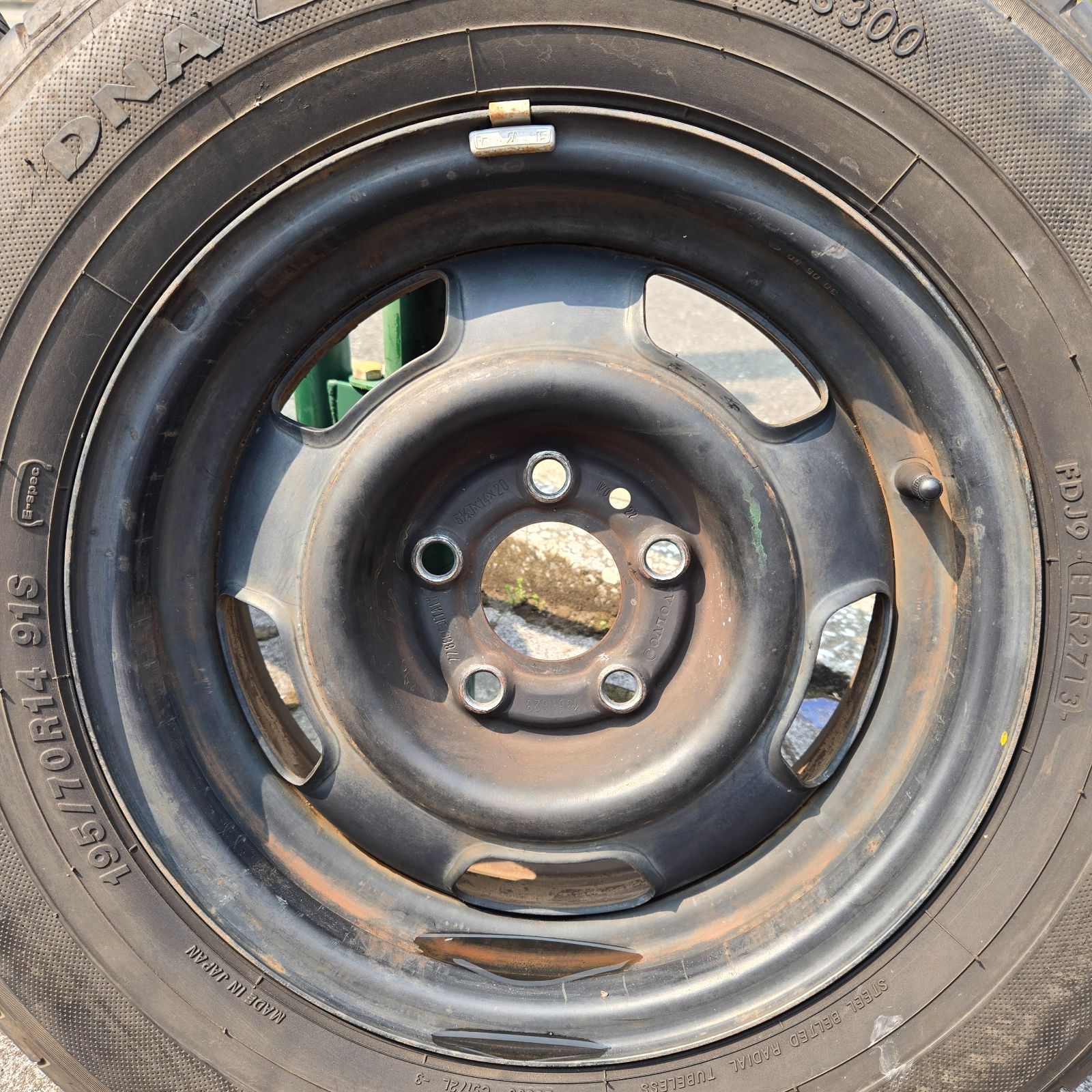 VOLVO ボルボ　240　純正　14インチ　鉄ホイール　1本 ☆希少ボルボ240 純正14インチ鉄ホイールvolvo 240