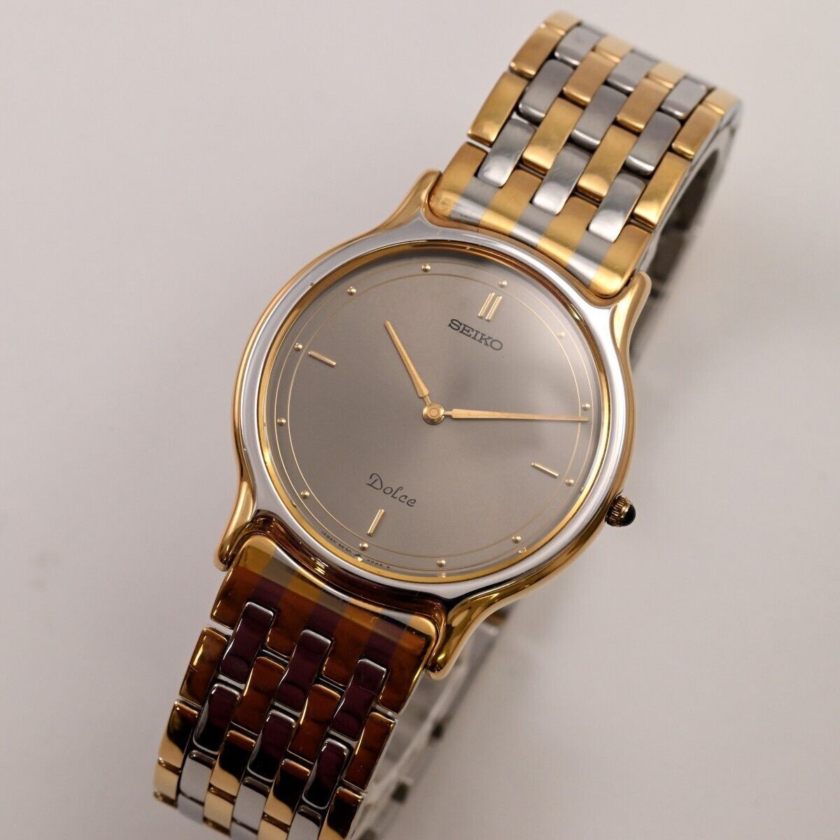 ヴィンテージ Seiko Dolce 9530-6000 Gold Dial Men's Quartz Dress